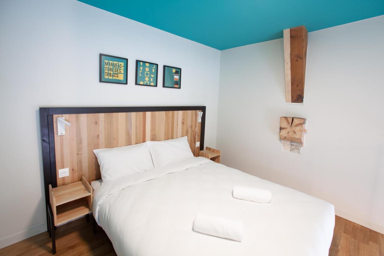 Hostal The People - *