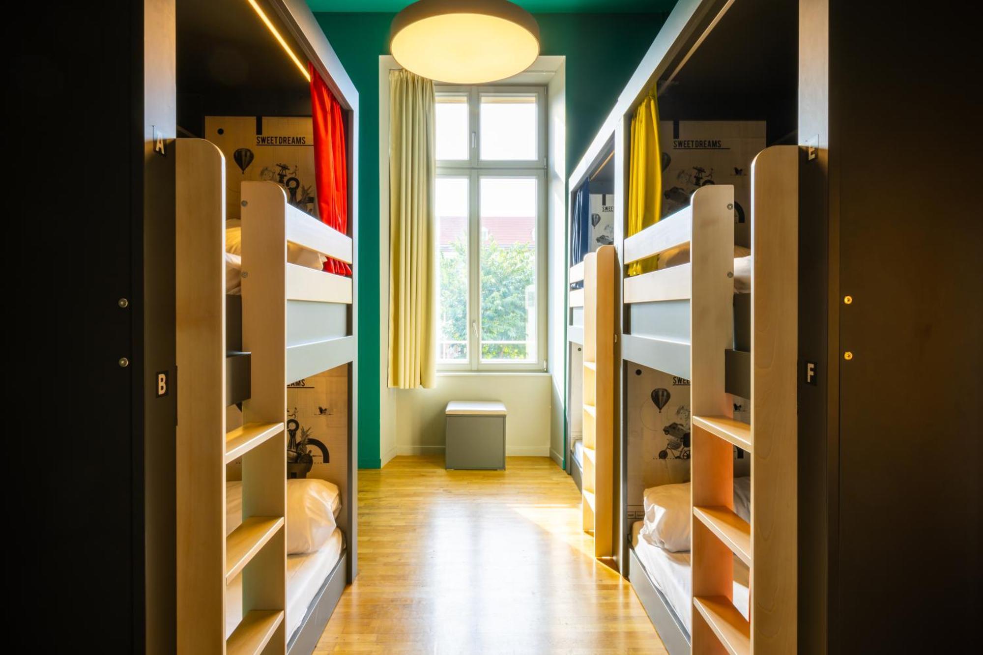 The People - Hostal *