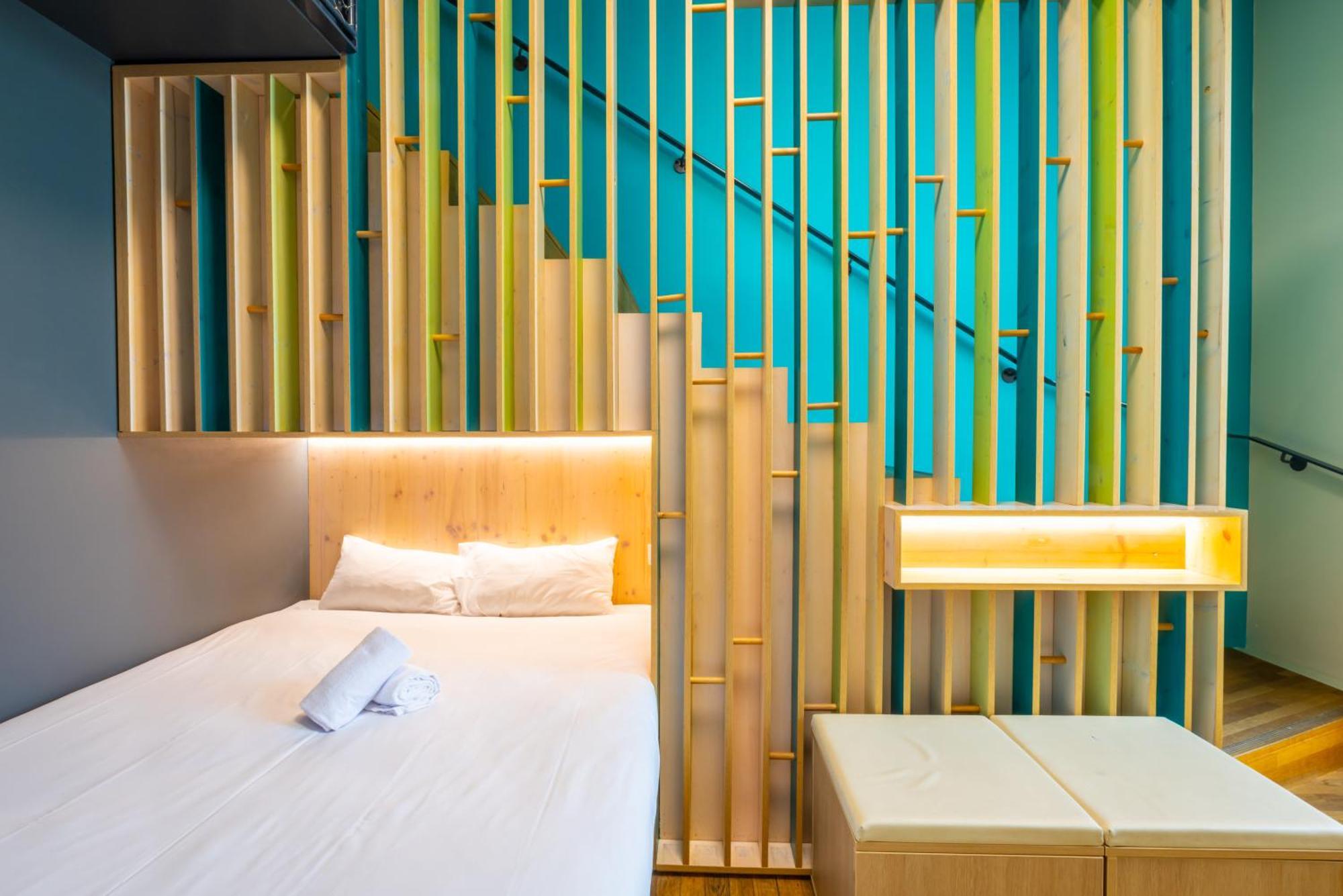The People - Hostel *