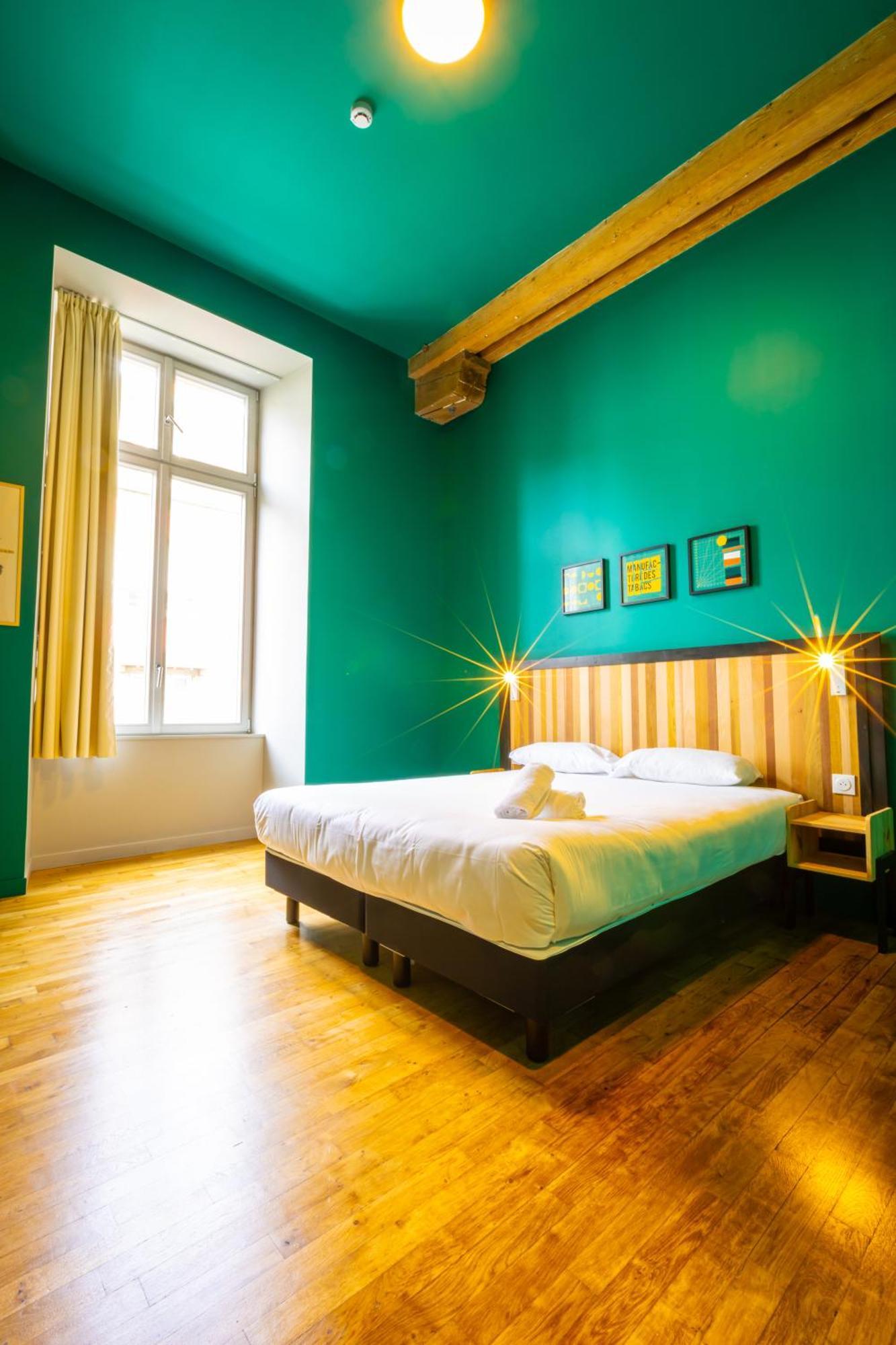 Auberge de jeunesse The People - *